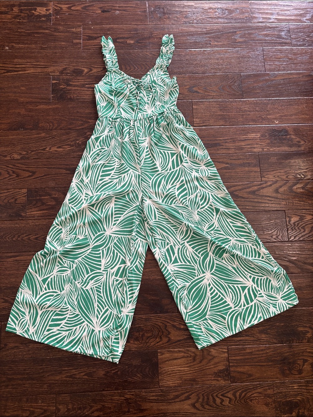 Japna Green & White Leaf-Print Cropped Jumpsuit